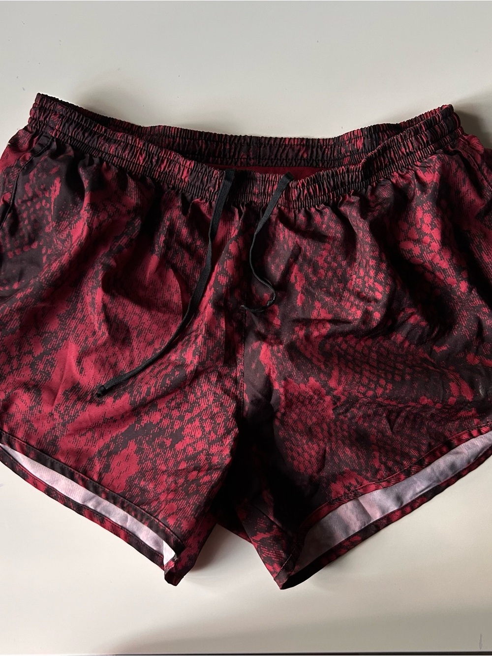 Nike Women's Red and Black Snake-Print Athletic Shorts